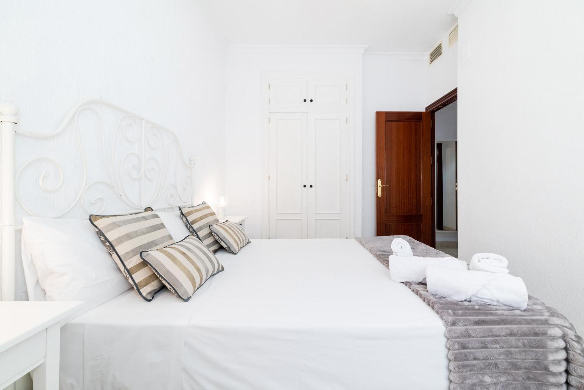 Apartamento Centro Granada Bagian luar foto